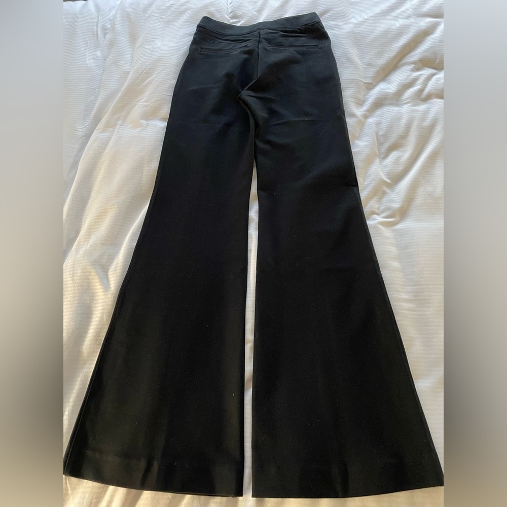 NWOT Spanx SUPER smooth point flare pant. Size S. - Picture 7 of 8